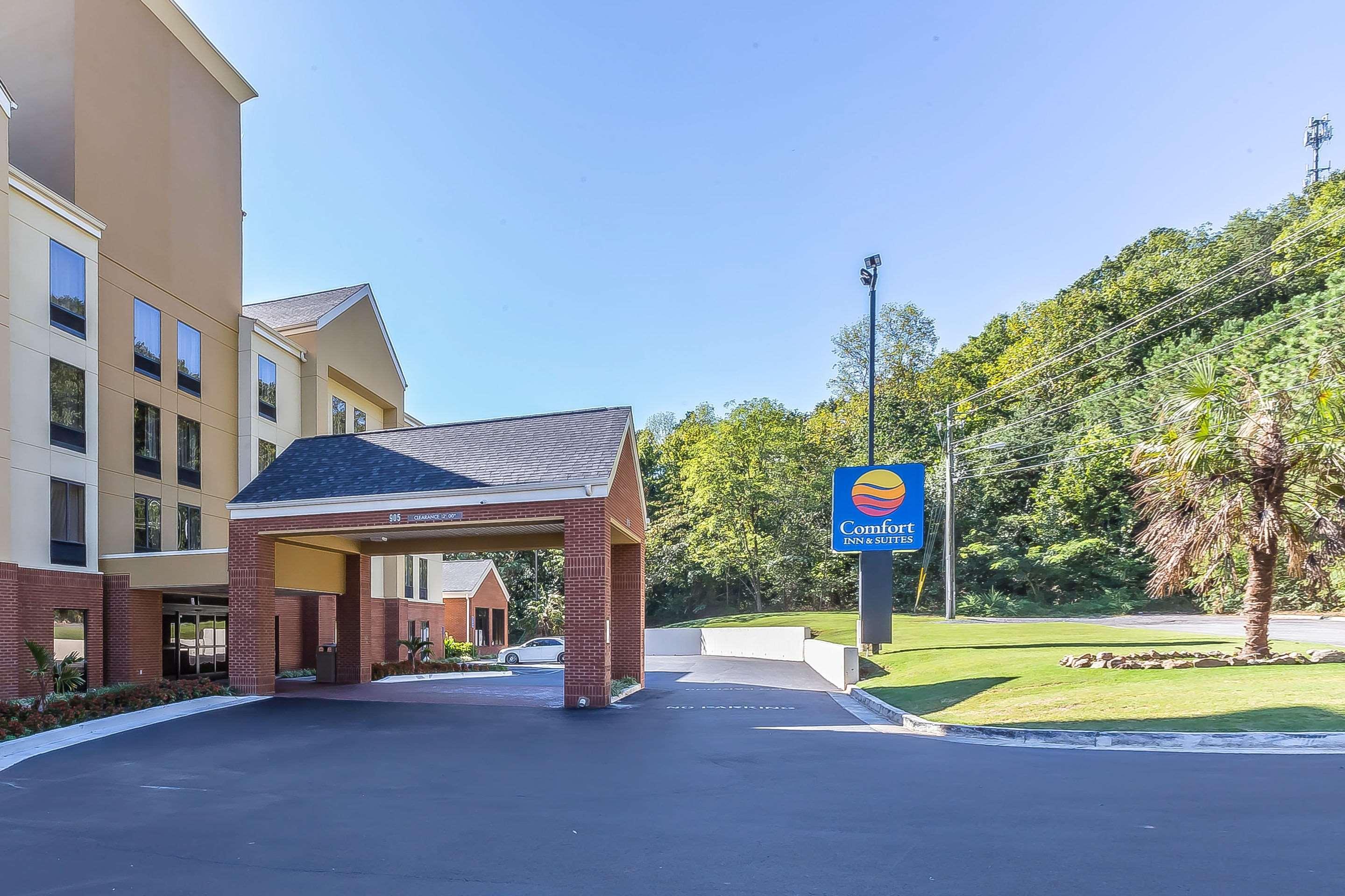 Comfort Inn & Suites Dalton Exterior photo